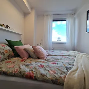 https://apartament-wschodni-z-balkonem-4-osoby.warsawhotelspoland.com